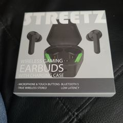 Streetz wireless gaming earbuds with charging case
