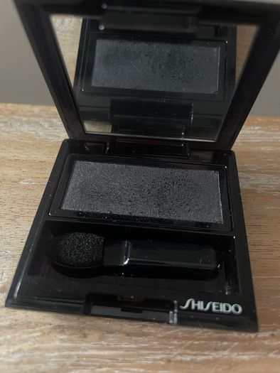 Shiseido Luminizing Satin Eye Color Black BK915 New