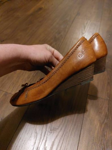 CAPRICE- real leather-uk6
