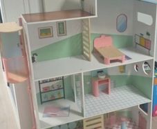 doll playhouse