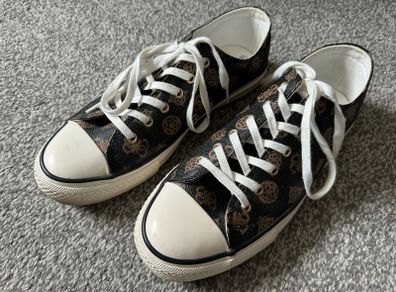 GUESS sneakers 4g logo size UK7 UE40