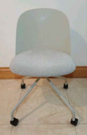 Mariolina Design Eggs Chair