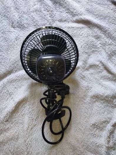 Clip On Fans Bundle (3 pcs) can sell separately