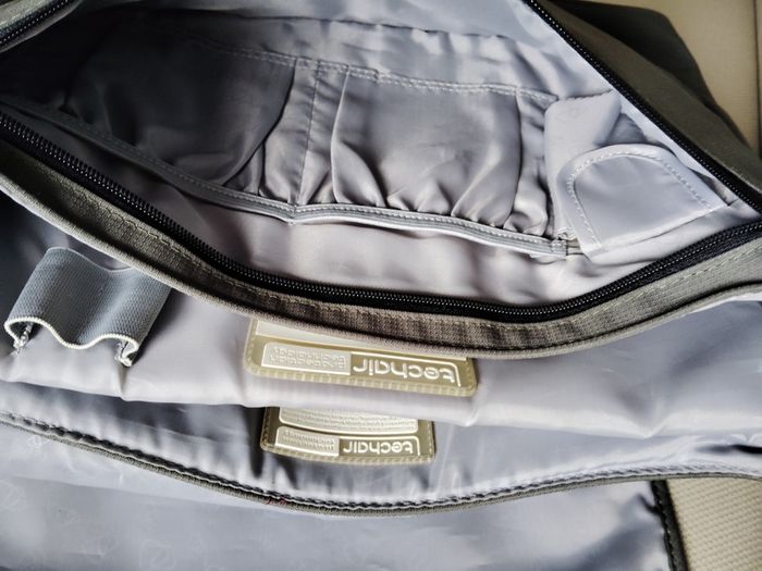 Tech air messenger / laptop bag
