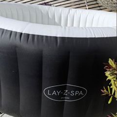 Lay Z spa