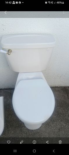 cream toilet