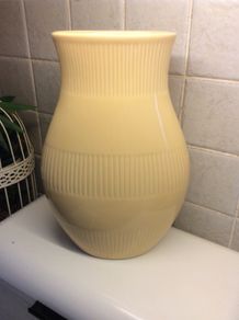 vase