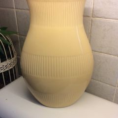 vase