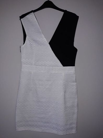 BNWT Gorgeous black and white monochrome Vila dress size L