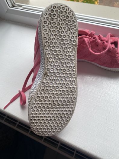 girls pink Adidas Gazelle