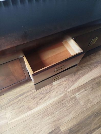 sideboard