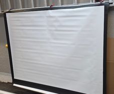 Projector screen