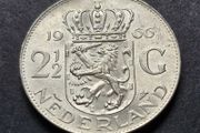 Netherlands 1966 Silver 2 1/2 Gulden - Juliana Unc coin