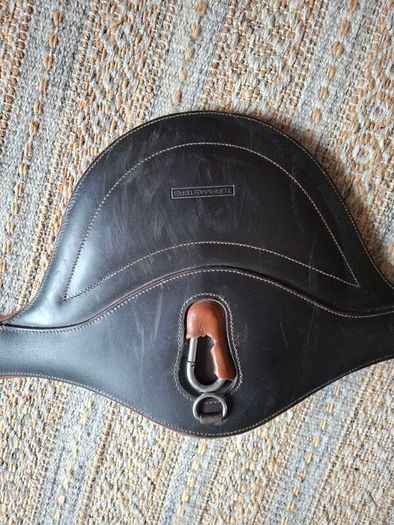 Horse girth
