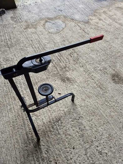 Floor Standing Bottle Capper / Corker