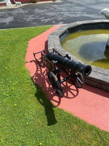 Cast iron cannon