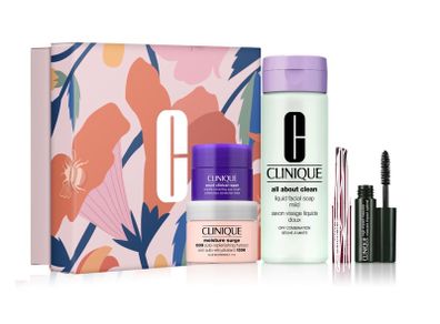 BRAND NEW! Clinique Beauty box