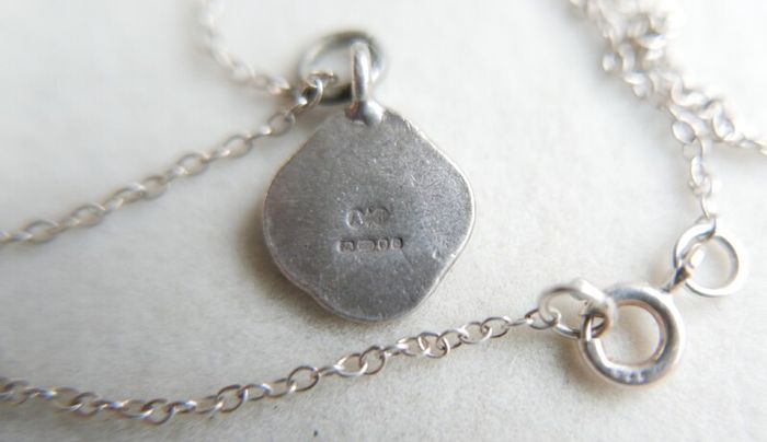 Vintage Sterling Silver .925 Azuni Pendant and Necklace - Full Hallmark length 18" - 3,2g