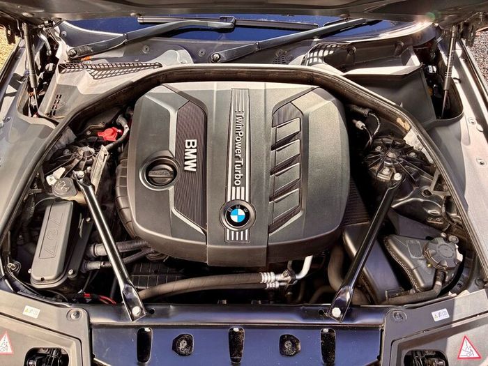 Bmw 520d Se Touring 2013 (132)