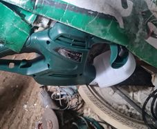 Hedge trimmers