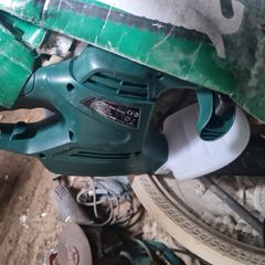 Hedge trimmers