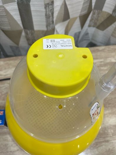 Covatutto 16 egg incubator