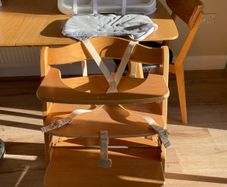 Hauck Alpha  Wooden Highchair
