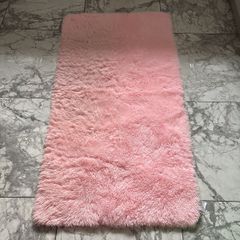 Pink mat for bedroom