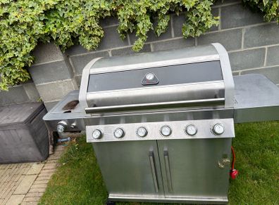 6 burner Gas BBQ - Grillstream