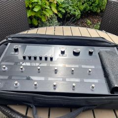 Helix Floor guitar processor