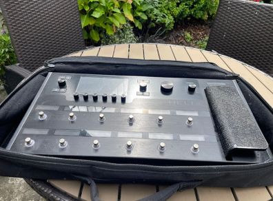 Helix Floor guitar processor