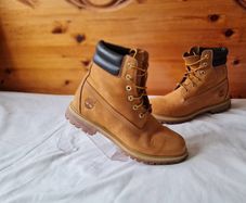 Timberland 4140 boots Size 6.5 eu 39.5 tan suade zero stains In excellent condition