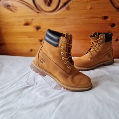 Timberland 4140 boots Size 6.5 eu 39.5 tan suade zero stains In excellent condition