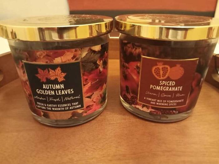 Set of 2 Premium Autumn Scented Candles (Gold Lids)