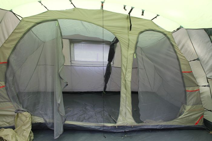 Tent - 5 man Urban Escape with accessories