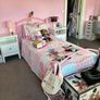 single bed and lockers Image 4