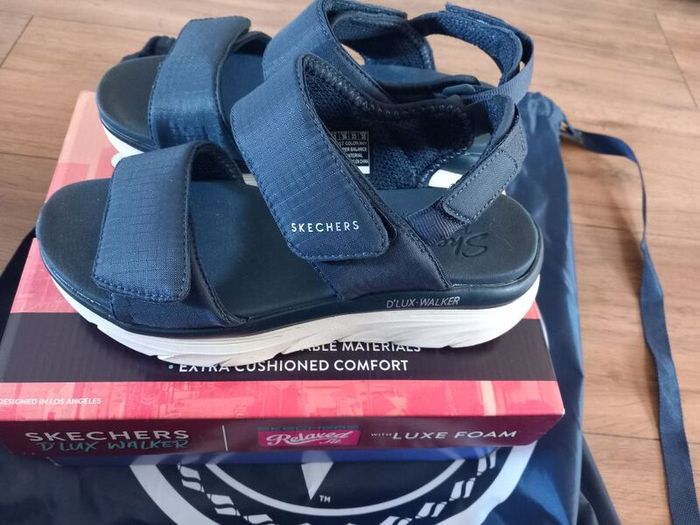 Brand New Skechers Sandals Size UK 36