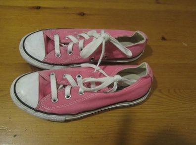 Converse    Size 1