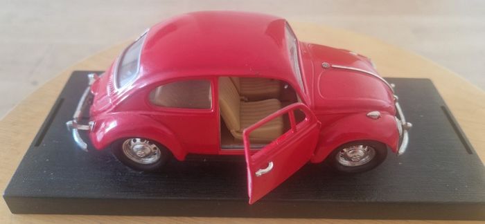 Road Legends VW Beetle 1967 1:24 Red