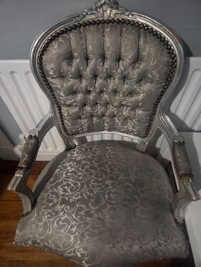 victorian style chair