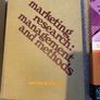 Marketing books Image 3