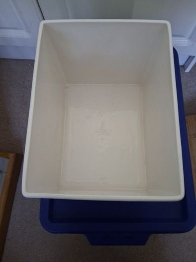 Bread Bin