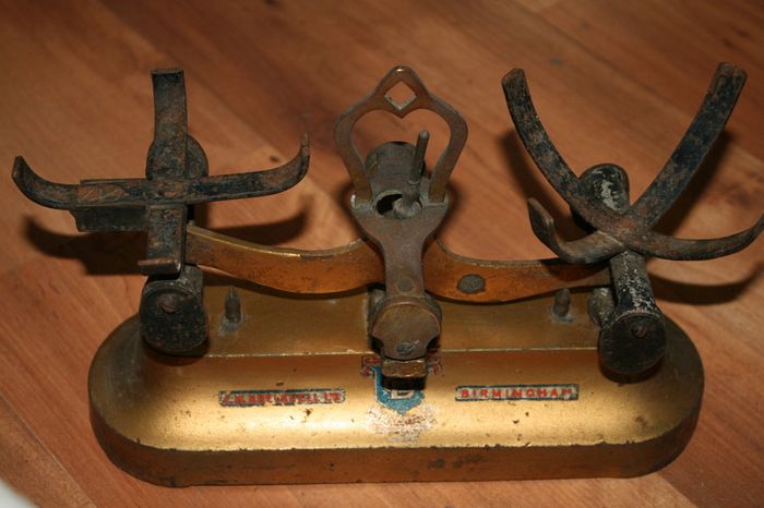 Vintage Scale