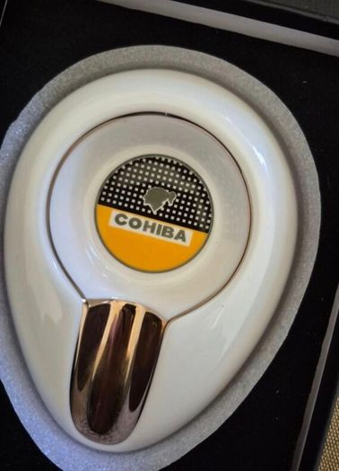Cohiba cigar ashtray (porcelain)