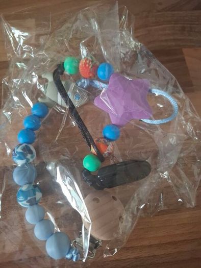 soother clips