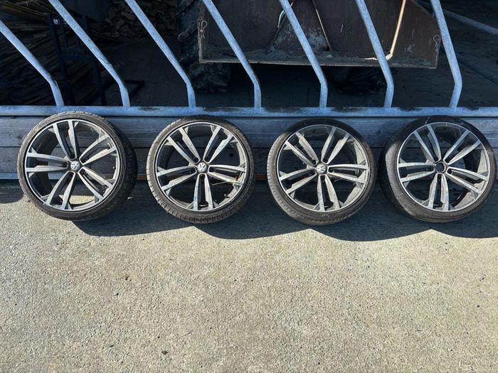 19 inch Seville alloys