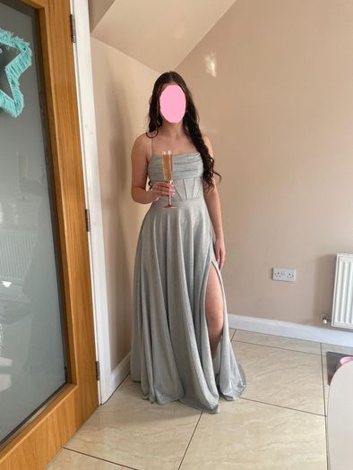 Dani's Showroom TY ball/Debs Dress - Worn Once