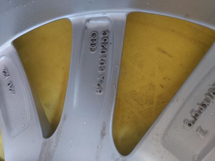 1 x Genuine Audi A1 16'' Alloy Wheel - Nationwide Delivery