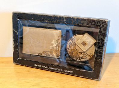Vintage Leather Card Holder and Comact