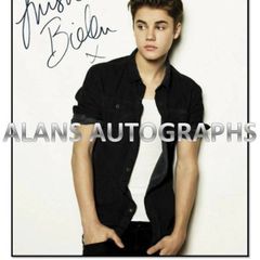 Justin Bieber Autograph